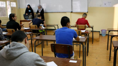 الجزائر: عقوبات بالسجن ضدّ تلاميذ من أجل الغش في الامتحانات !!