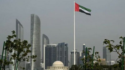 الإمارات: 'إصابة 3 أشخاص إثر هجوم بصاروخيْن و3 مسيّرات قادمة من إيران'