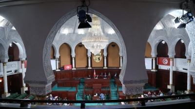 إحالة مقترح قانون يتعلق بإحداث خطة "مدرس مادة التربية على وسائل الإعلام والاتصال" على لجنة التربية بالبرلمان