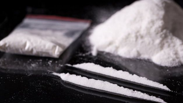 سوسة : حجز كيلوغرامين من مخدّر الكوكايين بحوزة شخص من إحدى الدول المجاورة