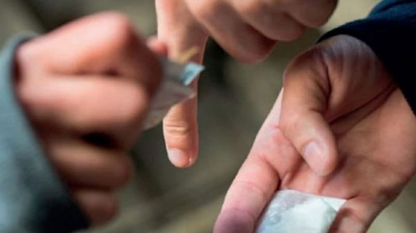 تُديرها موظفة و زوجها.. تفكيك شبكة لترويج المخدرات