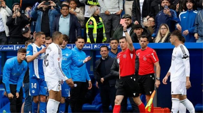 الدوري الاسباني: ايقاف مبابي مباراة واحدة بعد طرده أمام ألافيس